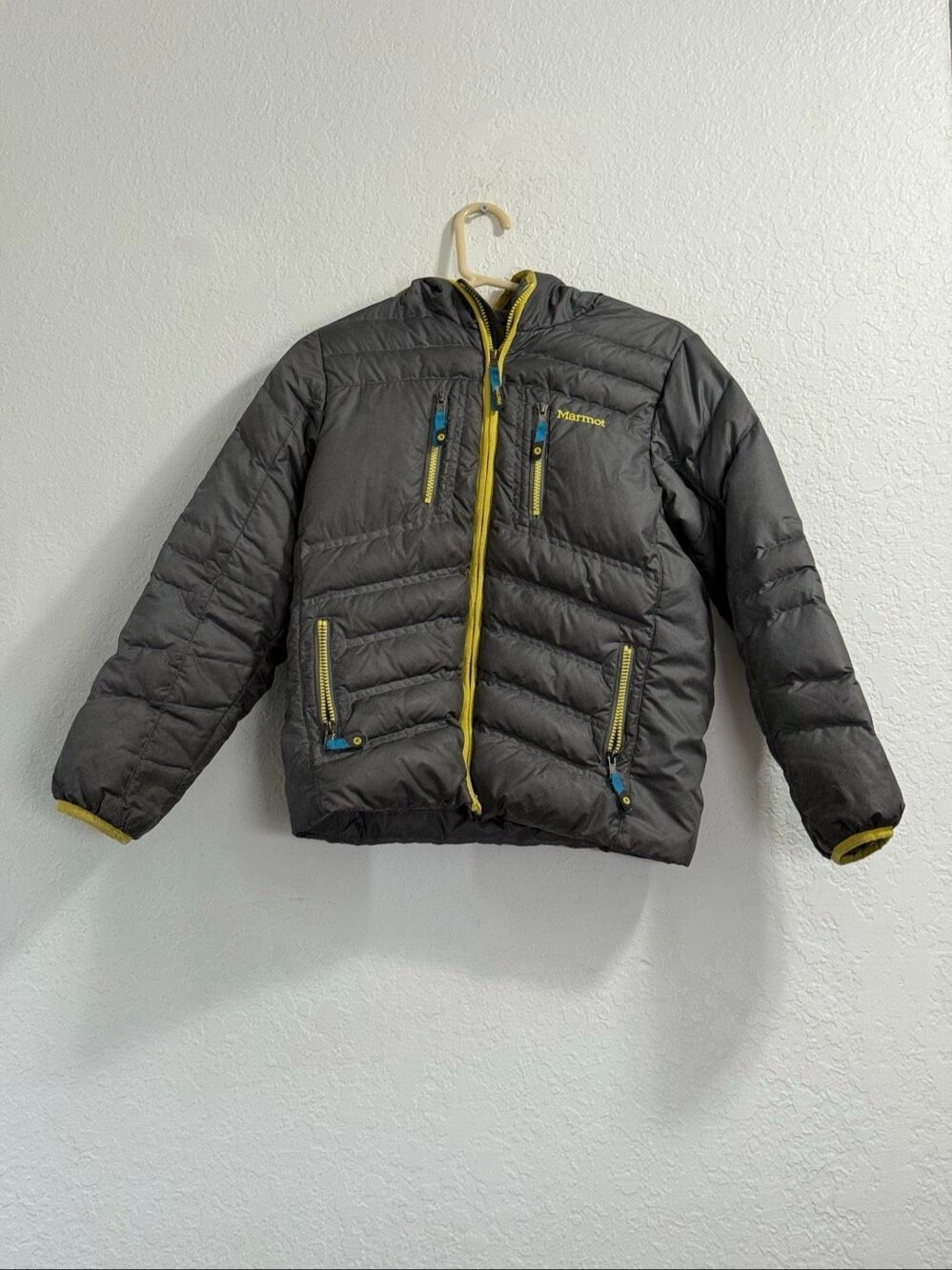 Marmot Down Gray Puffer Jacket Youth Size L 10 12